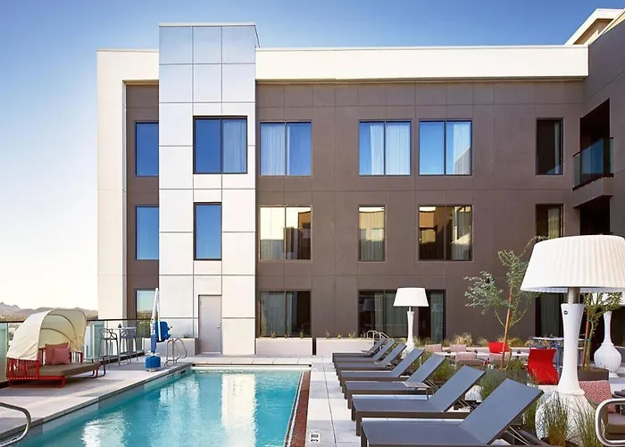 Hotel Ac Downtown 4*